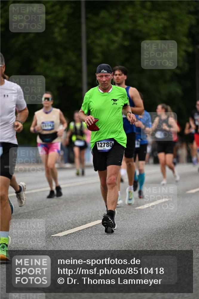 29.06.2025 - hella hamburg halbmarathon Dr. Thomas Lammeyer http://msf.ph/oto/8510418 29.06.2025 10:33:41 Kennedybrücke 1518, 1694, 1869, 2699, 3311, 4362, 4395, 4700, 4982, 5063, 5249, 5250, 5322, 6285, 7832, 8388, 8560, 10068, 10162, 11269, 11376 meine-sportfotos.de