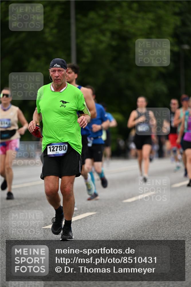 29.06.2025 - hella hamburg halbmarathon Dr. Thomas Lammeyer http://msf.ph/oto/8510431 29.06.2025 10:33:42 Kennedybrücke 1518, 1694, 1869, 2699, 3311, 3613, 4362, 4395, 4700, 4982, 5063, 5249, 5250, 5322, 6285, 7832, 8388, 8560, 10068, 10162, 11269, 11376 meine-sportfotos.de