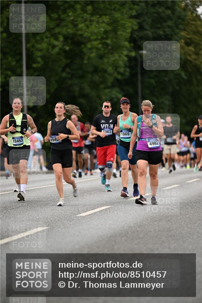 29.06.2025 - hella hamburg halbmarathon Dr. Thomas Lammeyer http://msf.ph/oto/8510457 29.06.2025 10:33:44 Kennedybrücke 1518, 1694, 1869, 2699, 3311, 3613, 4362, 4395, 4700, 4982, 5063, 5249, 5250, 5322, 8388, 8560, 10068, 10162, 11269, 11376 meine-sportfotos.de