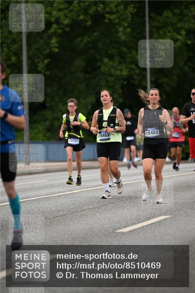 29.06.2025 - hella hamburg halbmarathon Dr. Thomas Lammeyer http://msf.ph/oto/8510469 29.06.2025 10:33:45 Kennedybrücke 1518, 1694, 1869, 2699, 3311, 3613, 4362, 4395, 4700, 4982, 5063, 5249, 5250, 5322, 8388, 8560, 10068, 10162, 11269, 11376 meine-sportfotos.de