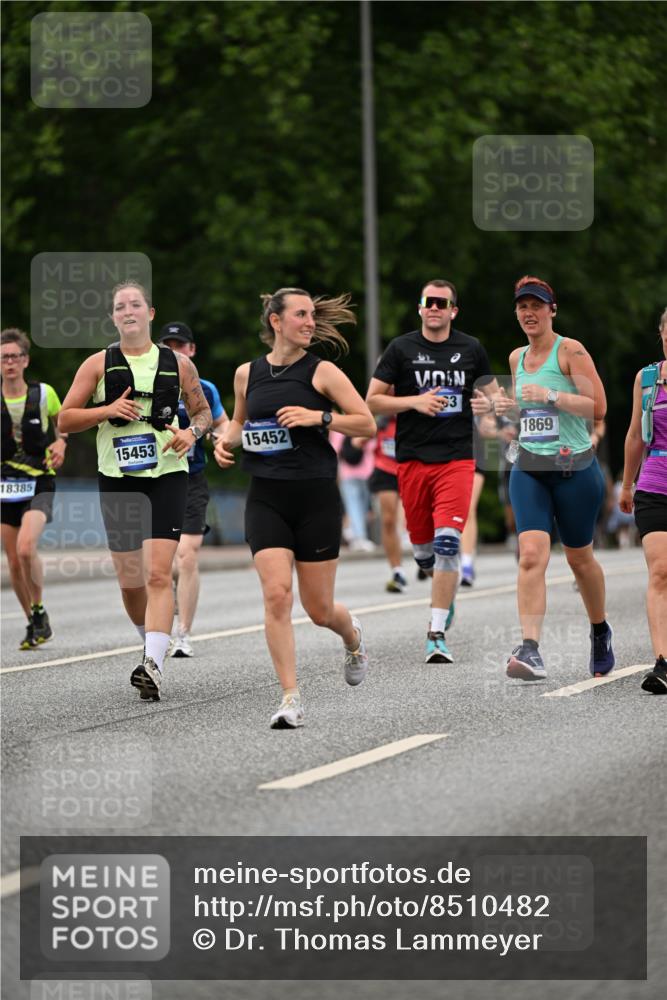 29.06.2025 - hella hamburg halbmarathon Dr. Thomas Lammeyer http://msf.ph/oto/8510482 29.06.2025 10:33:46 Kennedybrücke 1518, 1694, 1869, 2699, 3311, 3613, 4362, 4395, 4700, 4982, 5063, 5249, 5250, 5322, 7449, 8388, 8560, 10068, 10162, 11376 meine-sportfotos.de