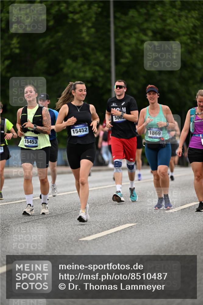 29.06.2025 - hella hamburg halbmarathon Dr. Thomas Lammeyer http://msf.ph/oto/8510487 29.06.2025 10:33:46 Kennedybrücke 1518, 1694, 1869, 2699, 3311, 3613, 4362, 4395, 4700, 4982, 5063, 5249, 5250, 5322, 7449, 8388, 8560, 10068, 10162, 11376 meine-sportfotos.de
