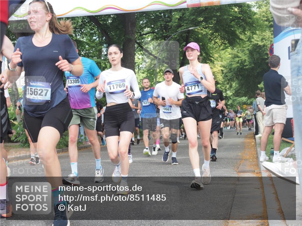 29.06.2025 - hella hamburg halbmarathon KatJ http://msf.ph/oto/8511485 29.06.2025 11:43:04 Zwischen KM18-KM19 2148, 2988, 2994, 3387, 3451, 4094, 4118, 4496, 4771, 7631, 8620 meine-sportfotos.de