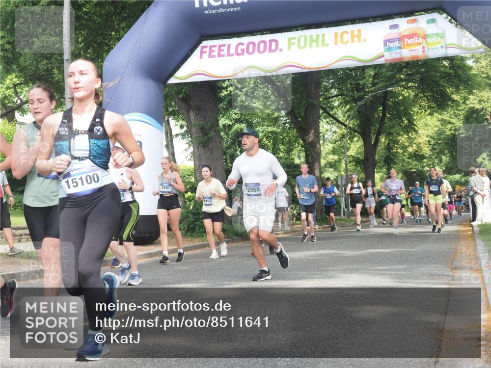 29.06.2025 - hella hamburg halbmarathon KatJ http://msf.ph/oto/8511641 29.06.2025 11:43:14 Zwischen KM18-KM19 2697, 5111, 5114, 5211, 6091, 6226, 6273, 6496, 7970 meine-sportfotos.de