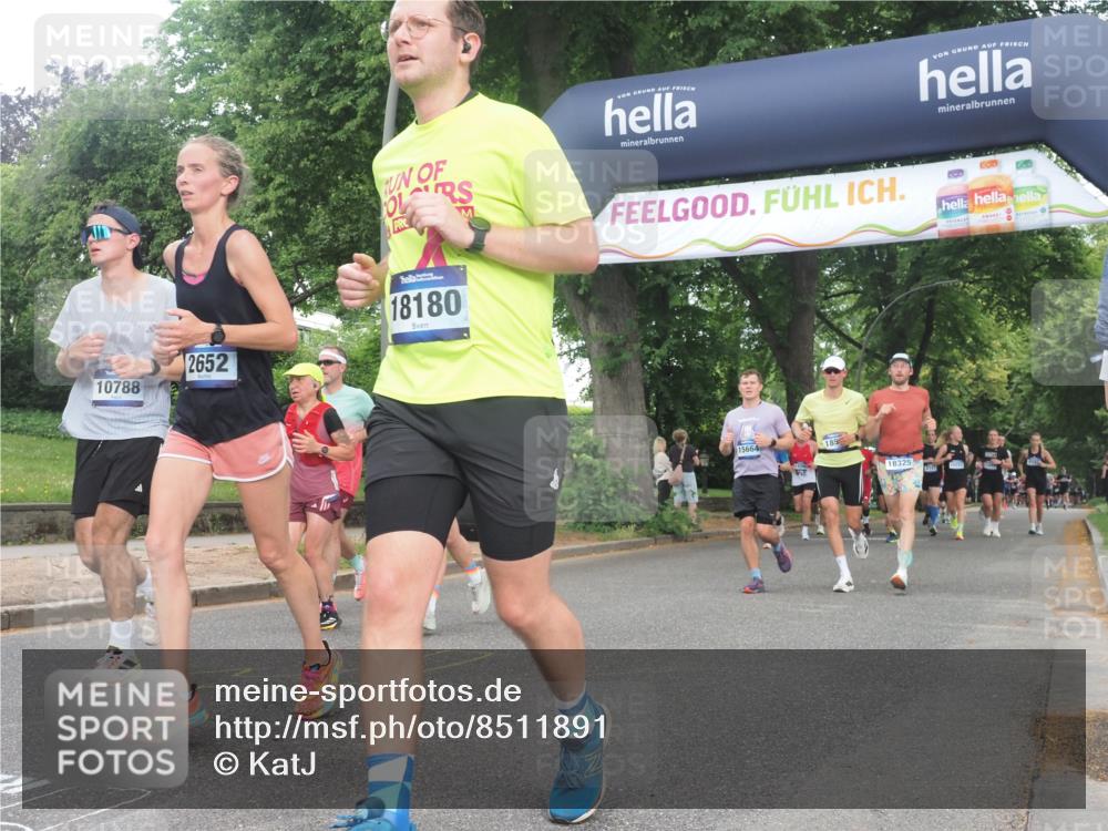 29.06.2025 - hella hamburg halbmarathon KatJ http://msf.ph/oto/8511891 29.06.2025 10:44:27 Zwischen KM18-KM19 1387, 2652, 2656, 3575, 4632, 5391, 6892, 7159 meine-sportfotos.de