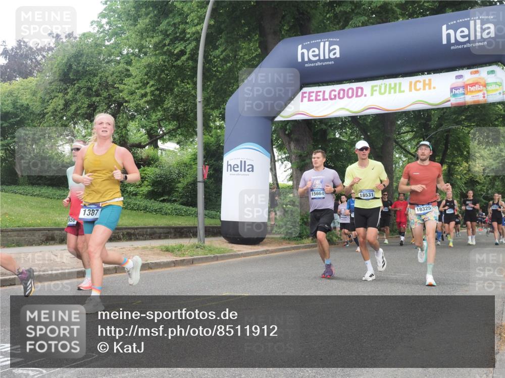 29.06.2025 - hella hamburg halbmarathon KatJ http://msf.ph/oto/8511912 29.06.2025 10:44:27 Zwischen KM18-KM19 1387, 2652, 2656, 3575, 4632, 5391, 6892, 7159 meine-sportfotos.de