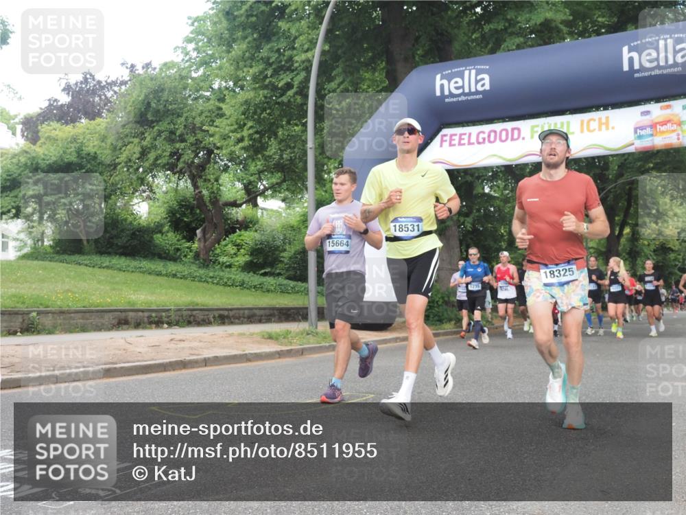 29.06.2025 - hella hamburg halbmarathon KatJ http://msf.ph/oto/8511955 29.06.2025 10:44:28 Zwischen KM18-KM19 1387, 2652, 2656, 3575, 4632, 5391, 6892, 7159 meine-sportfotos.de