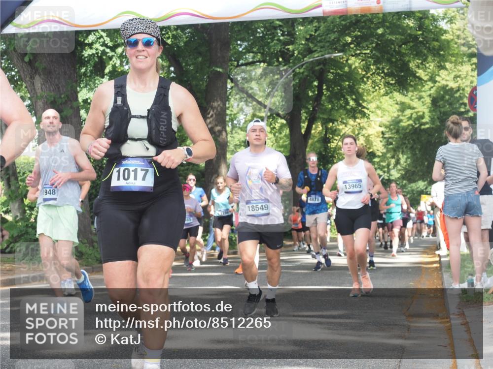 29.06.2025 - hella hamburg halbmarathon KatJ http://msf.ph/oto/8512265 29.06.2025 11:43:43 Zwischen KM18-KM19 1017, 1157, 1208, 5697 meine-sportfotos.de