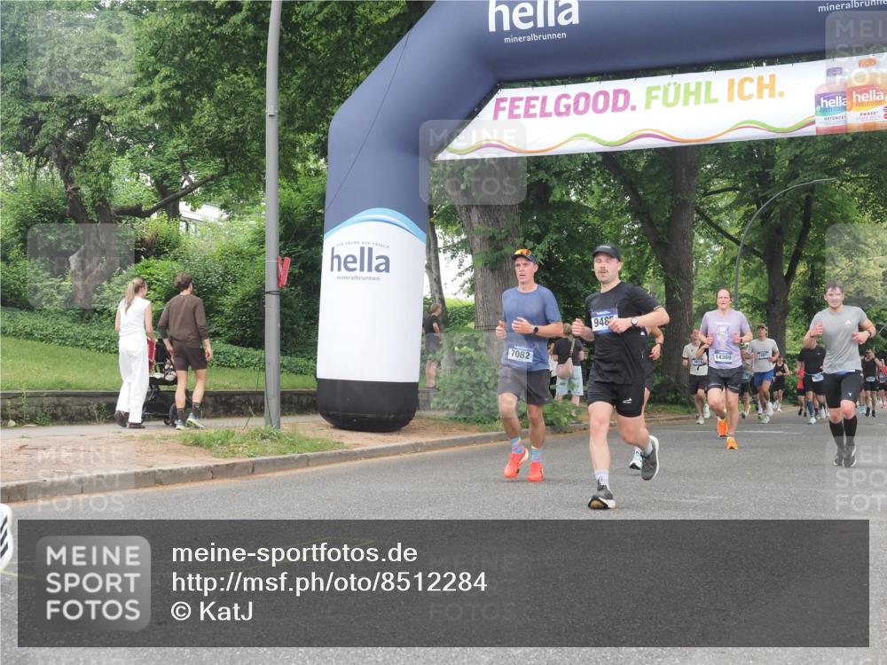 29.06.2025 - hella hamburg halbmarathon KatJ http://msf.ph/oto/8512284 29.06.2025 10:44:42 Zwischen KM18-KM19 2711, 7082, 7833, 8322 meine-sportfotos.de