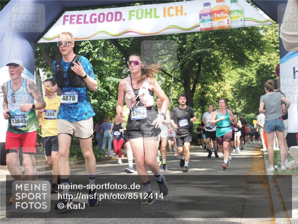 29.06.2025 - hella hamburg halbmarathon KatJ http://msf.ph/oto/8512414 29.06.2025 11:43:47 Zwischen KM18-KM19 1017, 1208, 1286, 1617, 3734, 4878, 5394, 5585, 5697 meine-sportfotos.de