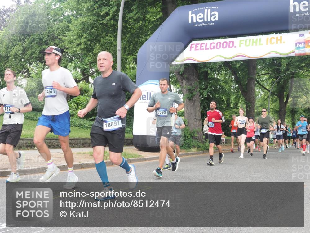 29.06.2025 - hella hamburg halbmarathon KatJ http://msf.ph/oto/8512474 29.06.2025 10:44:49 Zwischen KM18-KM19 1611, 2236, 2840, 6595, 7082 meine-sportfotos.de
