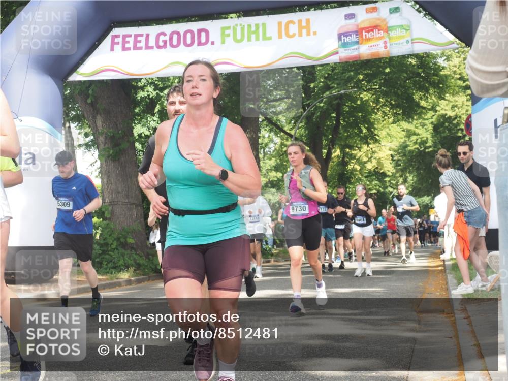 29.06.2025 - hella hamburg halbmarathon KatJ http://msf.ph/oto/8512481 29.06.2025 11:43:50 Zwischen KM18-KM19 1208, 1286, 1617, 3734, 4878, 5309, 5394, 5585, 8212 meine-sportfotos.de
