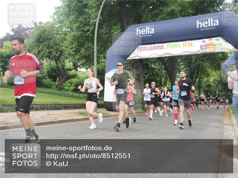 29.06.2025 - hella hamburg halbmarathon KatJ http://msf.ph/oto/8512551 29.06.2025 10:44:52 Zwischen KM18-KM19 1611, 2282, 2806, 2840, 6595, 7856 meine-sportfotos.de