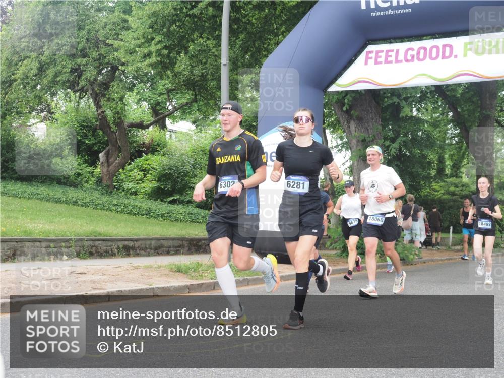 29.06.2025 - hella hamburg halbmarathon KatJ http://msf.ph/oto/8512805 29.06.2025 10:45:01 Zwischen KM18-KM19 1595, 2907, 3251, 4088, 5277, 5341, 6104, 6281, 6302 meine-sportfotos.de