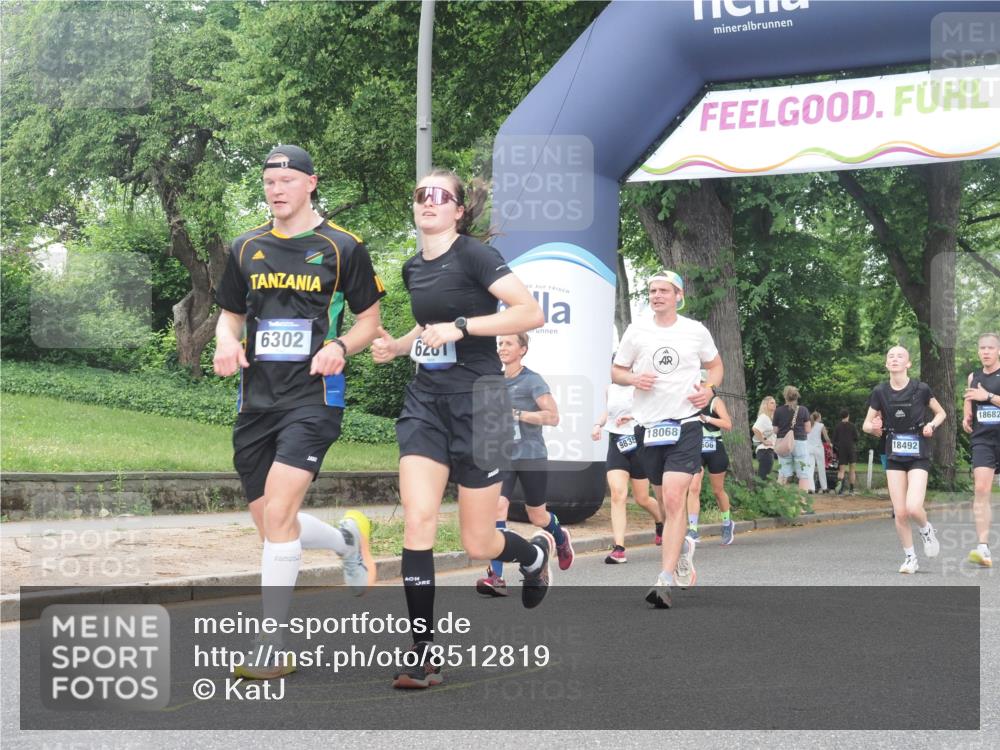 29.06.2025 - hella hamburg halbmarathon KatJ http://msf.ph/oto/8512819 29.06.2025 10:45:01 Zwischen KM18-KM19 1595, 2907, 3251, 4088, 5277, 5341, 6104, 6281, 6302 meine-sportfotos.de