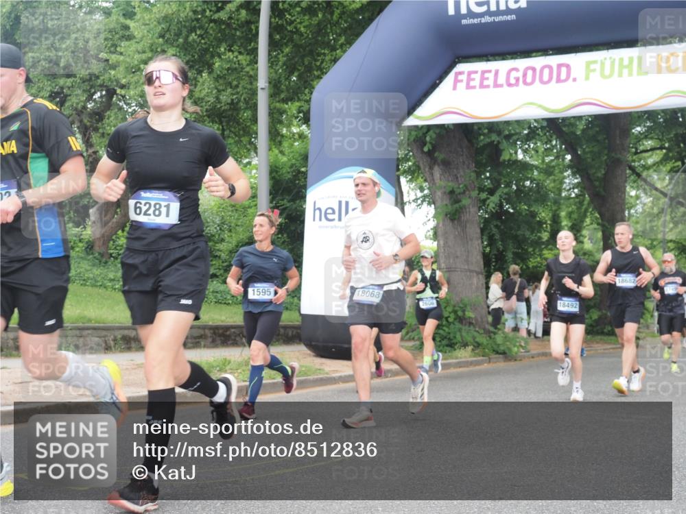 29.06.2025 - hella hamburg halbmarathon KatJ http://msf.ph/oto/8512836 29.06.2025 10:45:02 Zwischen KM18-KM19 1595, 3251, 4088, 5277, 5341, 6281, 6302 meine-sportfotos.de