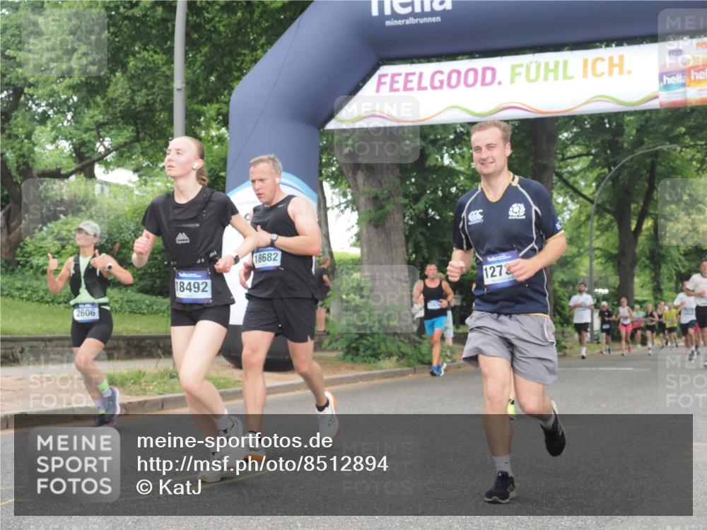 29.06.2025 - hella hamburg halbmarathon KatJ http://msf.ph/oto/8512894 29.06.2025 10:45:04 Zwischen KM18-KM19 1595, 2606, 3251, 4088, 5277, 6281, 6302 meine-sportfotos.de