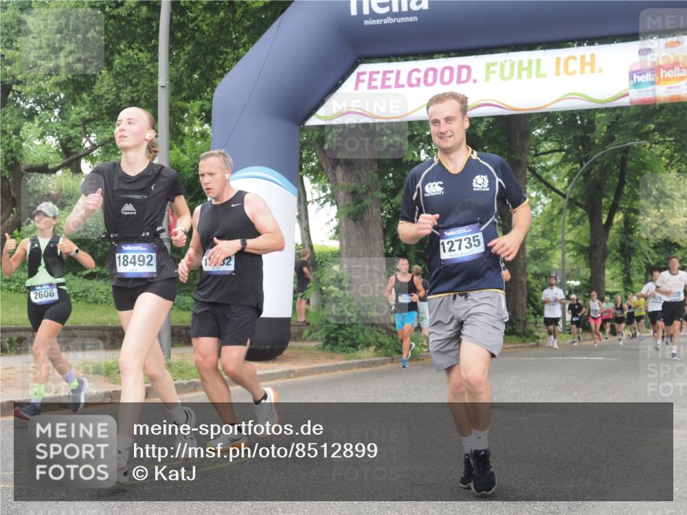 29.06.2025 - hella hamburg halbmarathon KatJ http://msf.ph/oto/8512899 29.06.2025 10:45:04 Zwischen KM18-KM19 1595, 2606, 3251, 4088, 5277, 6281, 6302 meine-sportfotos.de