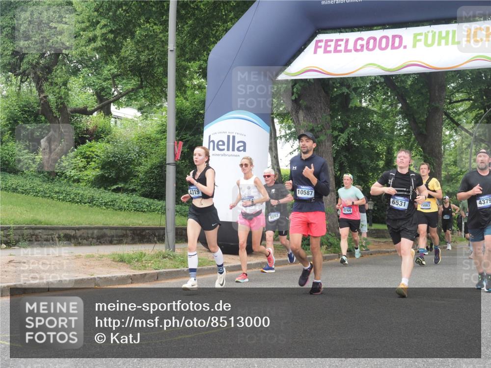 29.06.2025 - hella hamburg halbmarathon KatJ http://msf.ph/oto/8513000 29.06.2025 10:45:13 Zwischen KM18-KM19 4319, 4379, 6531 meine-sportfotos.de