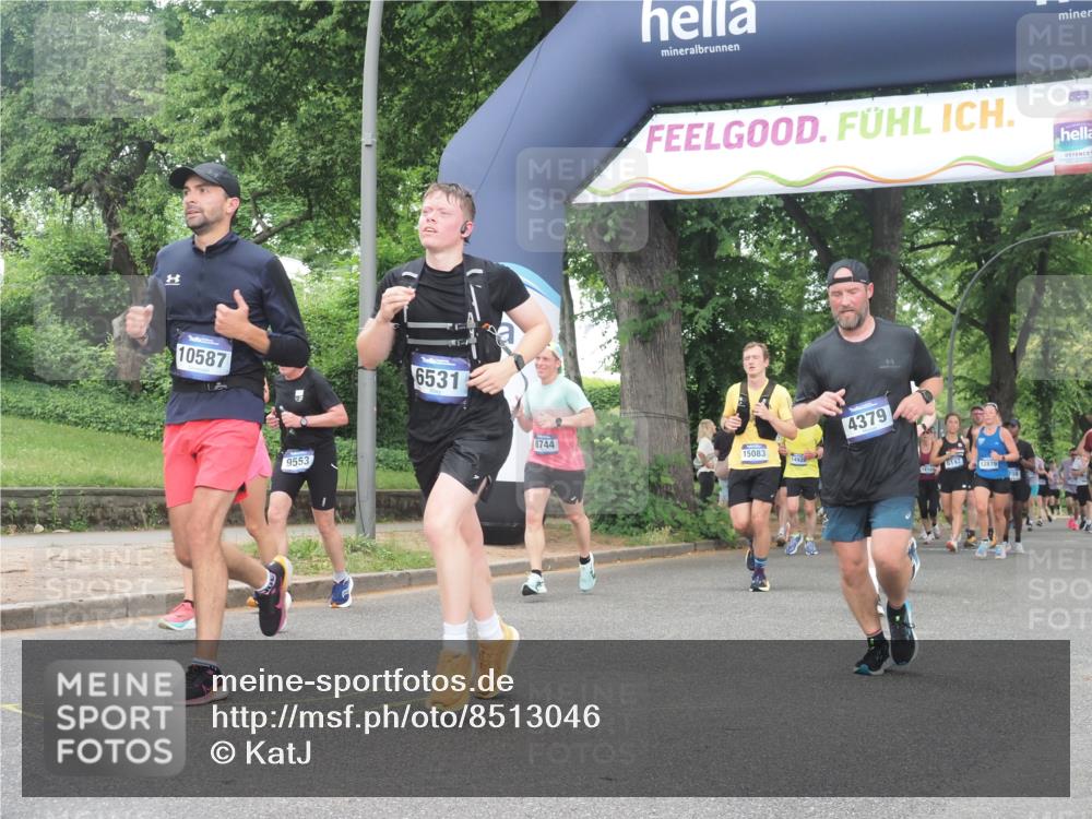 29.06.2025 - hella hamburg halbmarathon KatJ http://msf.ph/oto/8513046 29.06.2025 10:45:14 Zwischen KM18-KM19 4319, 4379, 6531, 8744 meine-sportfotos.de
