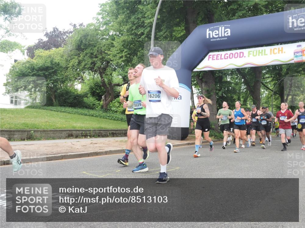 29.06.2025 - hella hamburg halbmarathon KatJ http://msf.ph/oto/8513103 29.06.2025 10:45:16 Zwischen KM18-KM19 4319, 4379, 4708, 6138, 6147, 6531, 8744 meine-sportfotos.de