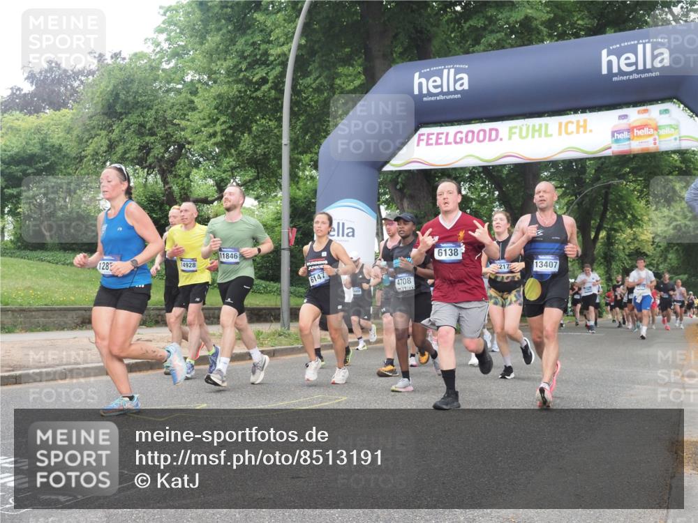 29.06.2025 - hella hamburg halbmarathon KatJ http://msf.ph/oto/8513191 29.06.2025 10:45:18 Zwischen KM18-KM19 1319, 4319, 4379, 4708, 4767, 5084, 6138, 6147, 6531, 8744 meine-sportfotos.de