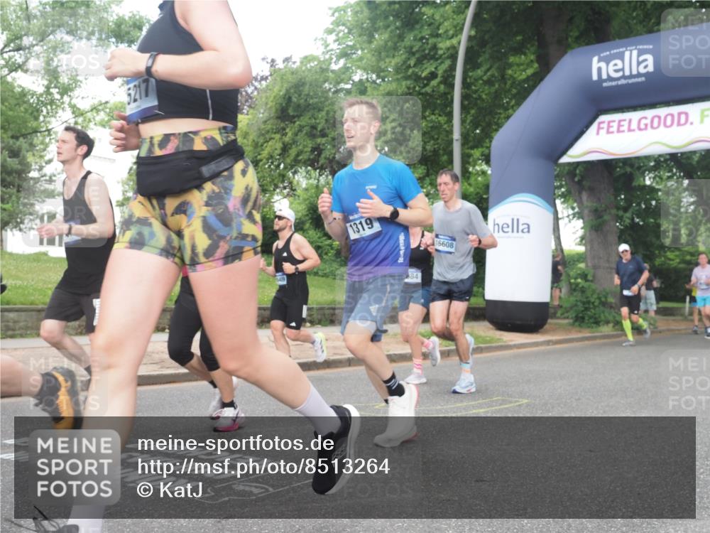 29.06.2025 - hella hamburg halbmarathon KatJ http://msf.ph/oto/8513264 29.06.2025 10:45:20 Zwischen KM18-KM19 1319, 4379, 4708, 4767, 5084, 6138, 6147, 8744 meine-sportfotos.de
