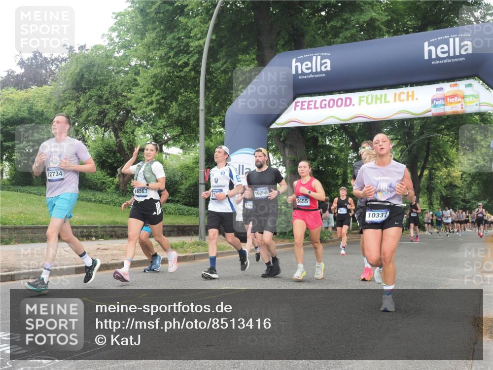 29.06.2025 - hella hamburg halbmarathon KatJ http://msf.ph/oto/8513416 29.06.2025 10:45:25 Zwischen KM18-KM19 1319, 2159, 4767, 5084, 7189 meine-sportfotos.de