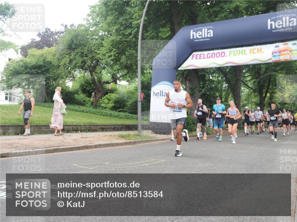29.06.2025 - hella hamburg halbmarathon KatJ http://msf.ph/oto/8513584 29.06.2025 10:45:33 Zwischen KM18-KM19 1946, 1951, 2027, 4796, 5675, 6636, 7138 meine-sportfotos.de
