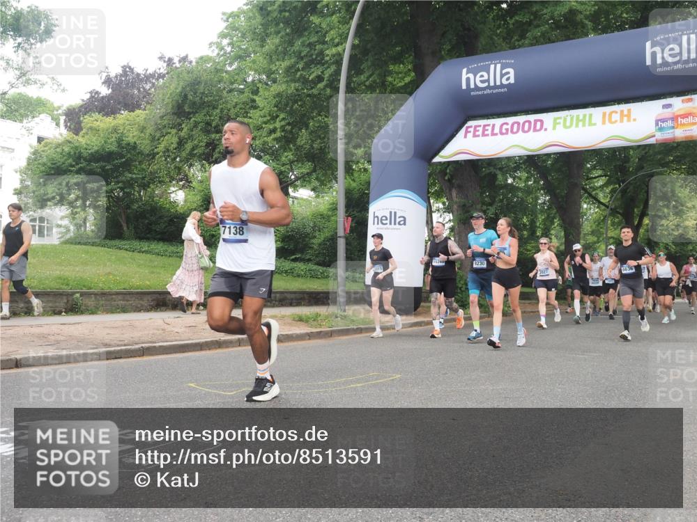 29.06.2025 - hella hamburg halbmarathon KatJ http://msf.ph/oto/8513591 29.06.2025 10:45:34 Zwischen KM18-KM19 1946, 1951, 2027, 4796, 5675, 6636, 7138 meine-sportfotos.de