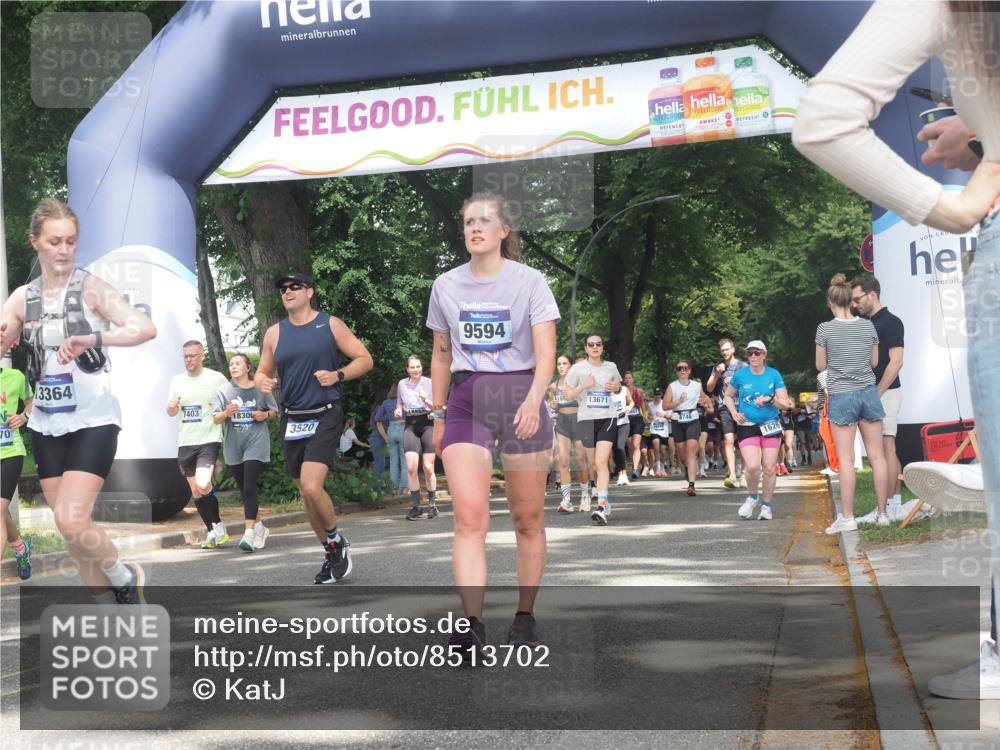29.06.2025 - hella hamburg halbmarathon KatJ http://msf.ph/oto/8513702 29.06.2025 11:44:48 Zwischen KM18-KM19 1142, 1626, 2909, 3002, 3187, 3520, 4195, 6954, 7403 meine-sportfotos.de