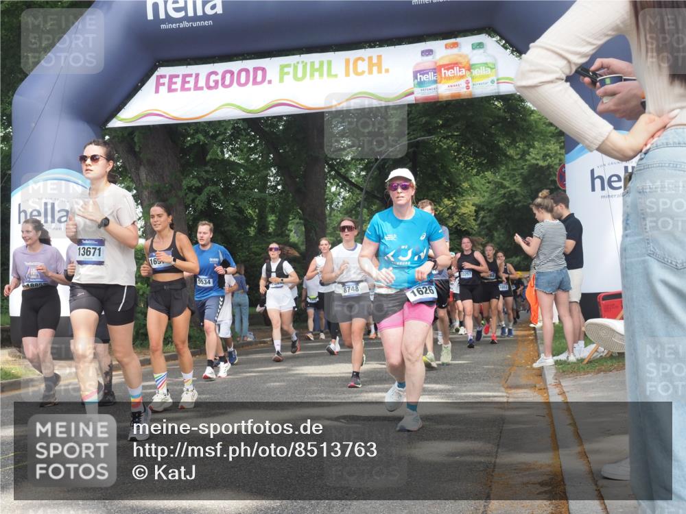 29.06.2025 - hella hamburg halbmarathon KatJ http://msf.ph/oto/8513763 29.06.2025 11:44:51 Zwischen KM18-KM19 1626, 2909, 3002, 3520, 5534, 6947, 6954, 7403, 8748 meine-sportfotos.de