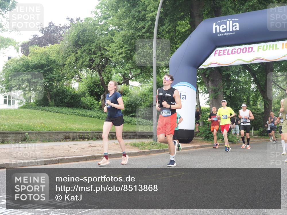 29.06.2025 - hella hamburg halbmarathon KatJ http://msf.ph/oto/8513868 29.06.2025 10:45:45 Zwischen KM18-KM19 2348, 2584, 2619, 2677, 2759, 2855, 3114, 4550, 6860, 8392 meine-sportfotos.de