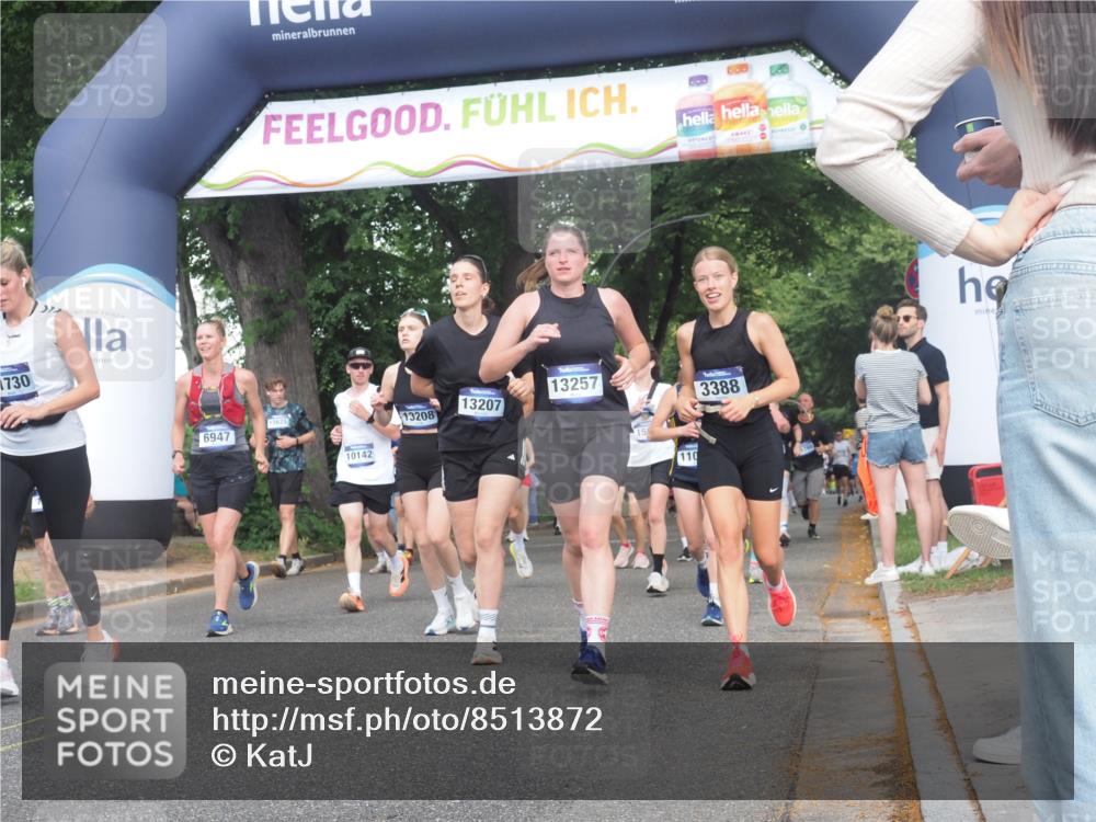 29.06.2025 - hella hamburg halbmarathon KatJ http://msf.ph/oto/8513872 29.06.2025 11:44:55 Zwischen KM18-KM19 1345, 1626, 2909, 3388, 5534, 6947, 6996, 7393, 7394, 7403, 8748 meine-sportfotos.de