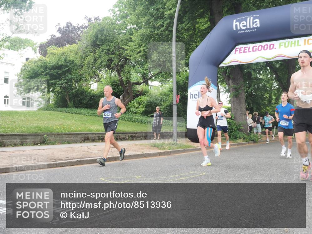 29.06.2025 - hella hamburg halbmarathon KatJ http://msf.ph/oto/8513936 29.06.2025 10:45:49 Zwischen KM18-KM19 2348, 2619, 3279, 5926, 6202 meine-sportfotos.de