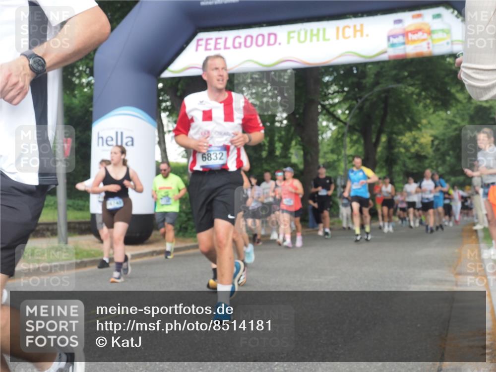 29.06.2025 - hella hamburg halbmarathon KatJ http://msf.ph/oto/8514181 29.06.2025 11:45:09 Zwischen KM18-KM19 1104, 4104, 5237, 5933, 6566, 6832, 7068, 7960, 8287 meine-sportfotos.de