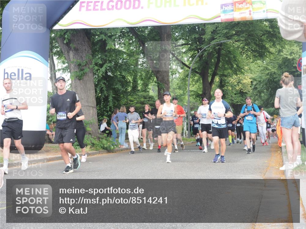 29.06.2025 - hella hamburg halbmarathon KatJ http://msf.ph/oto/8514241 29.06.2025 11:45:13 Zwischen KM18-KM19 1100, 1104, 3645, 4104, 5700, 5933, 6566, 6832, 7960, 8287 meine-sportfotos.de