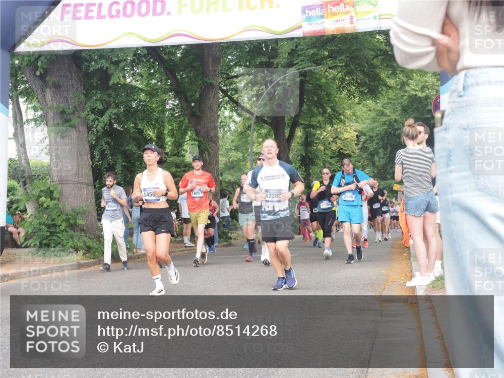 29.06.2025 - hella hamburg halbmarathon KatJ http://msf.ph/oto/8514268 29.06.2025 11:45:14 Zwischen KM18-KM19 1100, 1104, 3645, 4104, 5700, 5933, 6566, 7960, 8287 meine-sportfotos.de