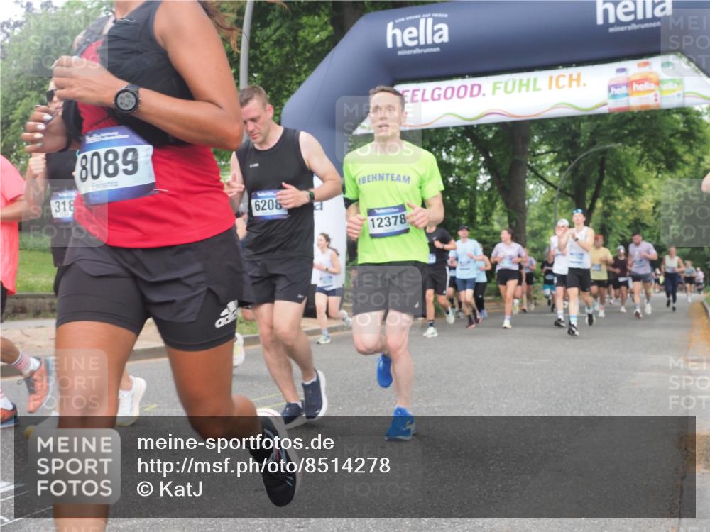 29.06.2025 - hella hamburg halbmarathon KatJ http://msf.ph/oto/8514278 29.06.2025 10:46:04 Zwischen KM18-KM19 2957, 3181, 3425, 6208, 6997, 7259, 7287, 8089 meine-sportfotos.de