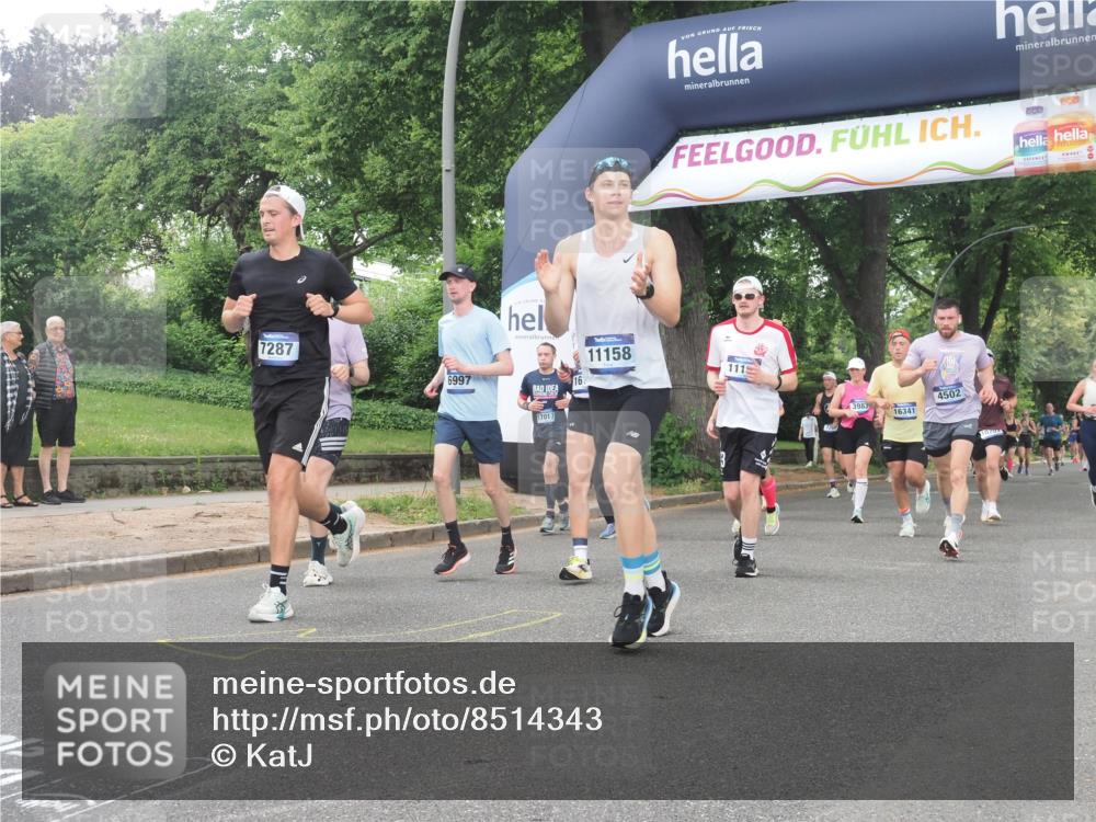 29.06.2025 - hella hamburg halbmarathon KatJ http://msf.ph/oto/8514343 29.06.2025 10:46:06 Zwischen KM18-KM19 3181, 3425, 3983, 4502, 6208, 6997, 7259, 7287, 8089 meine-sportfotos.de