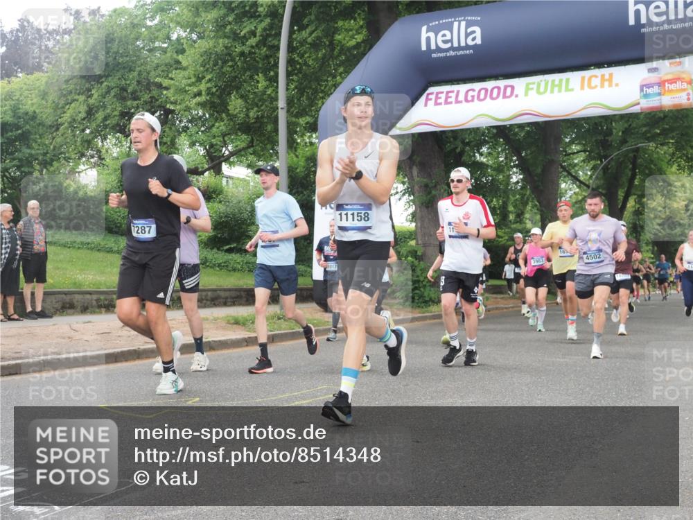 29.06.2025 - hella hamburg halbmarathon KatJ http://msf.ph/oto/8514348 29.06.2025 10:46:07 Zwischen KM18-KM19 3181, 3425, 3983, 4502, 6208, 6997, 7259, 7287, 8089 meine-sportfotos.de