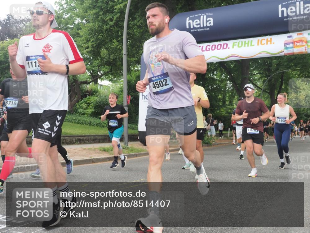 29.06.2025 - hella hamburg halbmarathon KatJ http://msf.ph/oto/8514407 29.06.2025 10:46:08 Zwischen KM18-KM19 3181, 3425, 3983, 4502, 6208, 6997, 7287, 8089 meine-sportfotos.de
