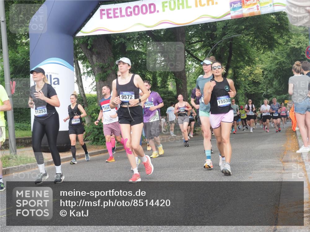 29.06.2025 - hella hamburg halbmarathon KatJ http://msf.ph/oto/8514420 29.06.2025 11:45:24 Zwischen KM18-KM19 1073, 1174, 1434, 1607, 1687, 2429, 3516, 3517, 4820, 5108, 5857, 6727, 7283, 8551 meine-sportfotos.de