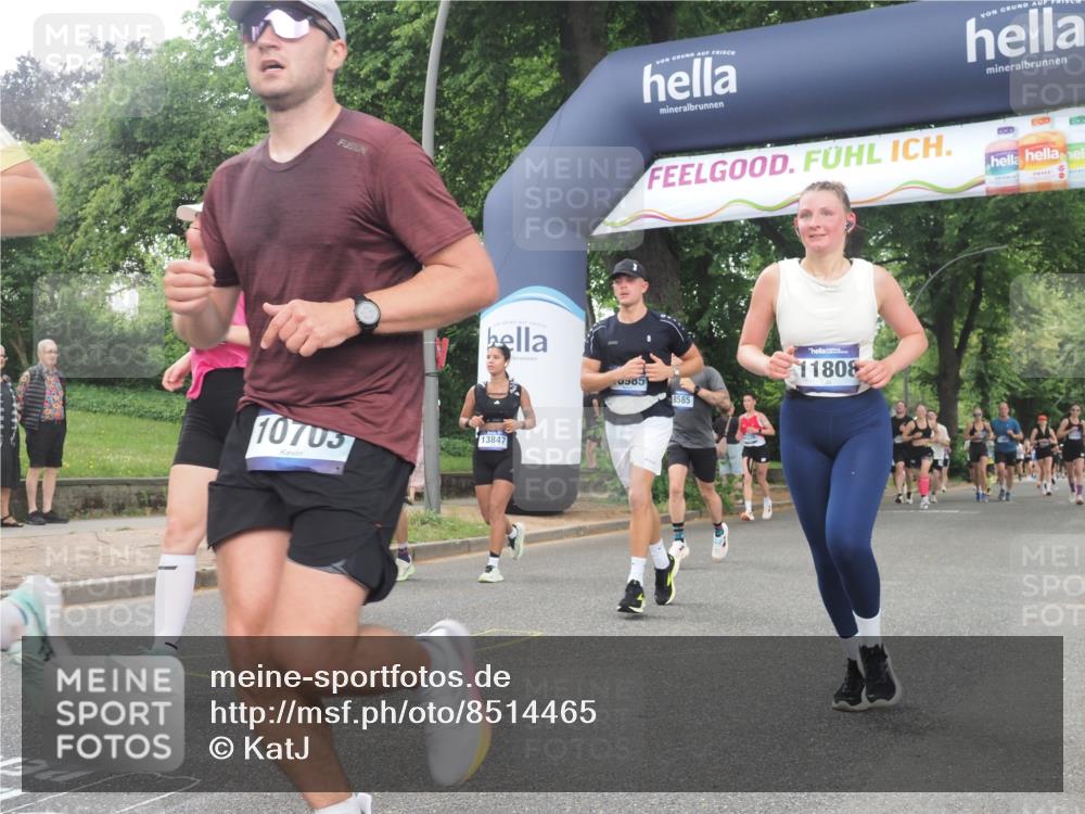 29.06.2025 - hella hamburg halbmarathon KatJ http://msf.ph/oto/8514465 29.06.2025 10:46:10 Zwischen KM18-KM19 3425, 3983, 4502, 6997, 7065, 7287, 8585 meine-sportfotos.de