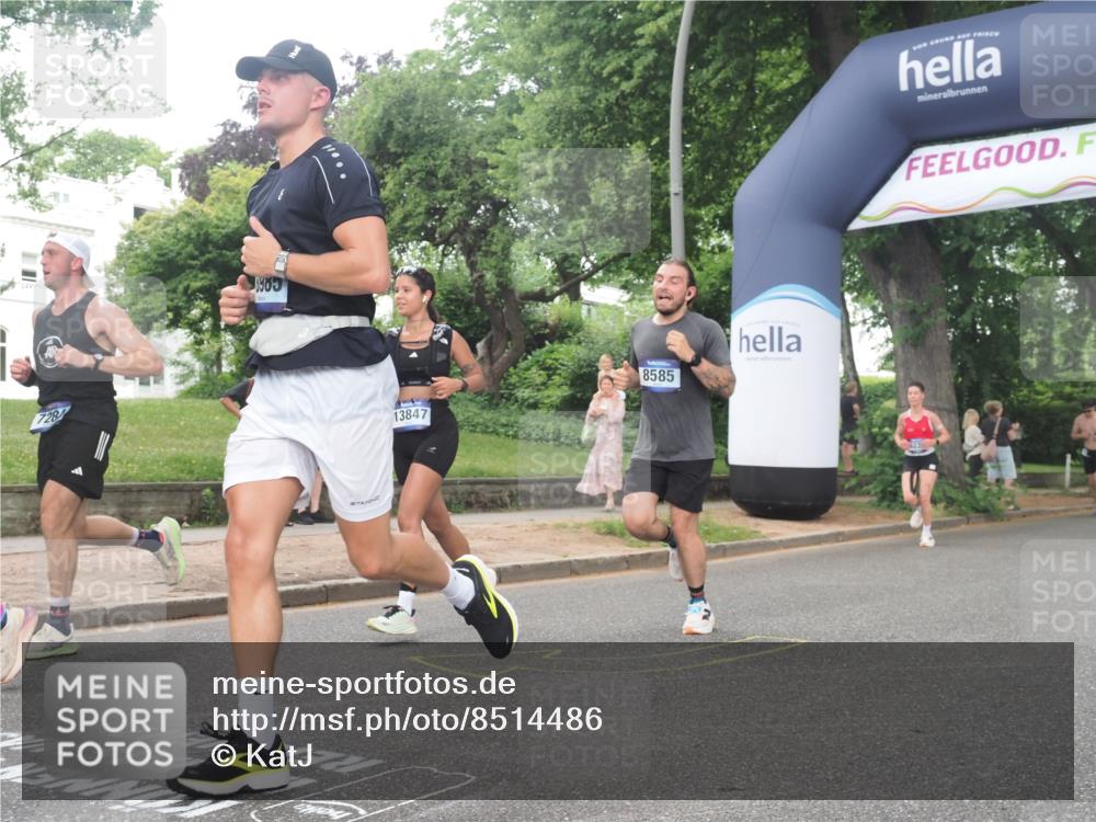 29.06.2025 - hella hamburg halbmarathon KatJ http://msf.ph/oto/8514486 29.06.2025 10:46:11 Zwischen KM18-KM19 3425, 3983, 4502, 6997, 7065, 7287, 8585 meine-sportfotos.de
