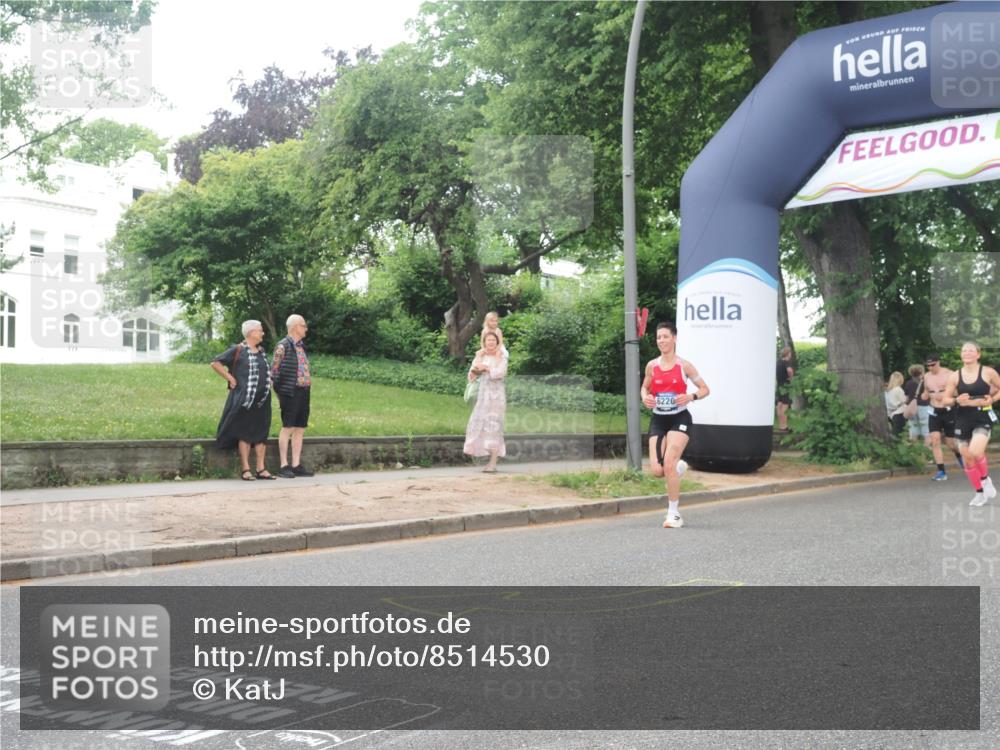 29.06.2025 - hella hamburg halbmarathon KatJ http://msf.ph/oto/8514530 29.06.2025 10:46:12 Zwischen KM18-KM19 3425, 3983, 4502, 6997, 7065, 8585 meine-sportfotos.de