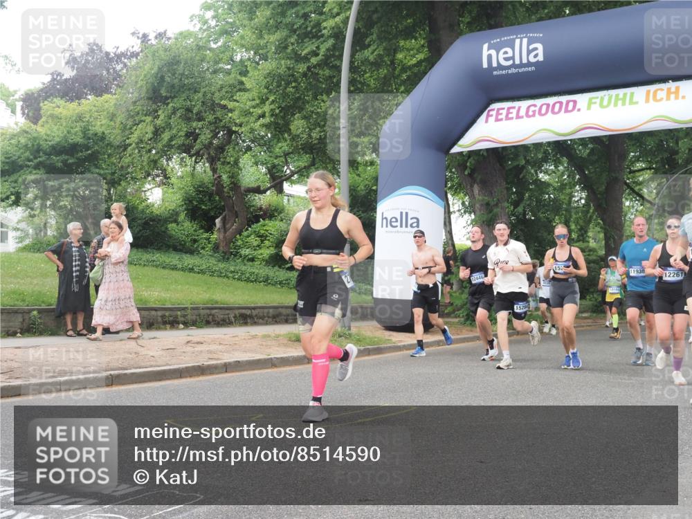 29.06.2025 - hella hamburg halbmarathon KatJ http://msf.ph/oto/8514590 29.06.2025 10:46:15 Zwischen KM18-KM19 2780, 6220, 7065, 8585 meine-sportfotos.de