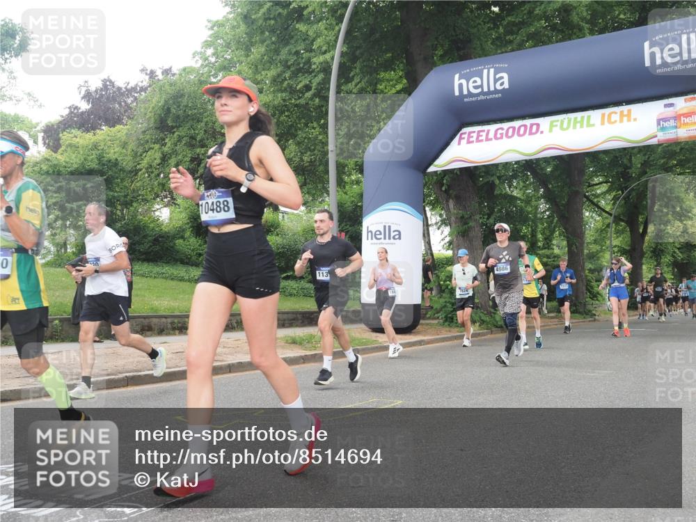 29.06.2025 - hella hamburg halbmarathon KatJ http://msf.ph/oto/8514694 29.06.2025 10:46:19 Zwischen KM18-KM19 2780, 4986, 6220, 8030 meine-sportfotos.de