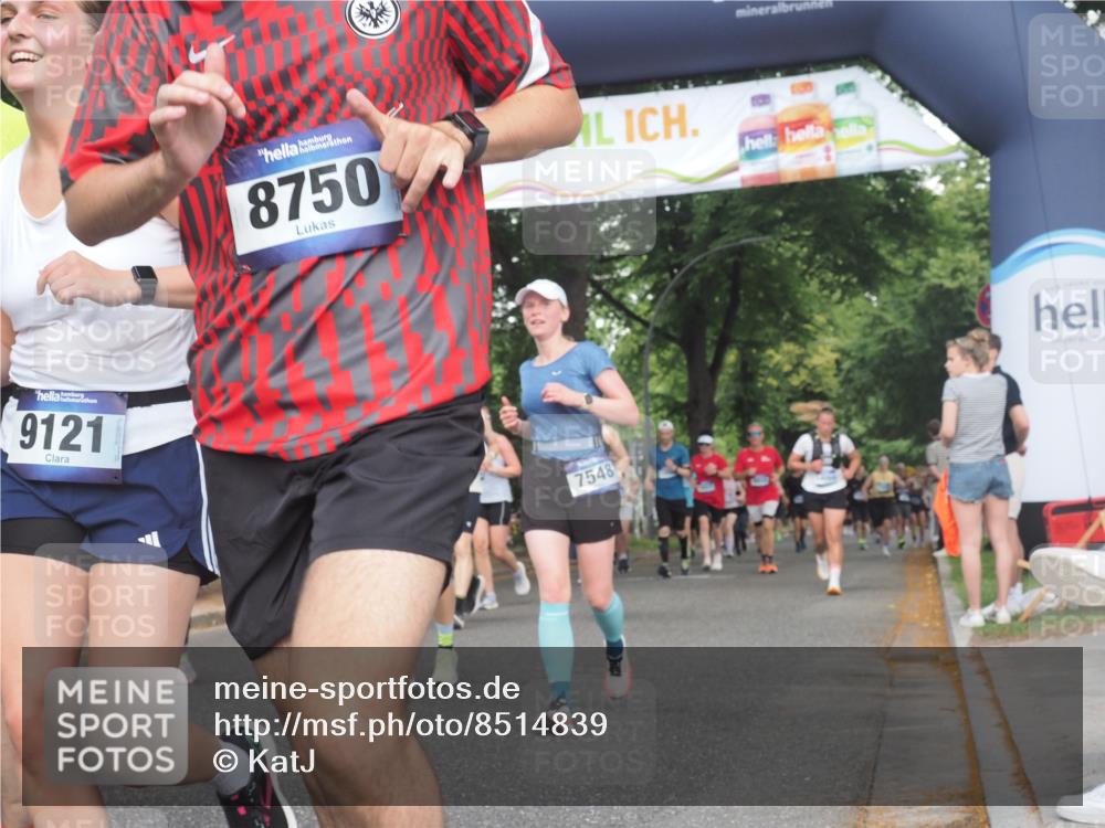 29.06.2025 - hella hamburg halbmarathon KatJ http://msf.ph/oto/8514839 29.06.2025 11:45:44 Zwischen KM18-KM19 1487, 1511, 1525, 2555, 2762, 2763, 3438, 4182, 4184, 6989, 7548, 7670, 7818, 8750 meine-sportfotos.de