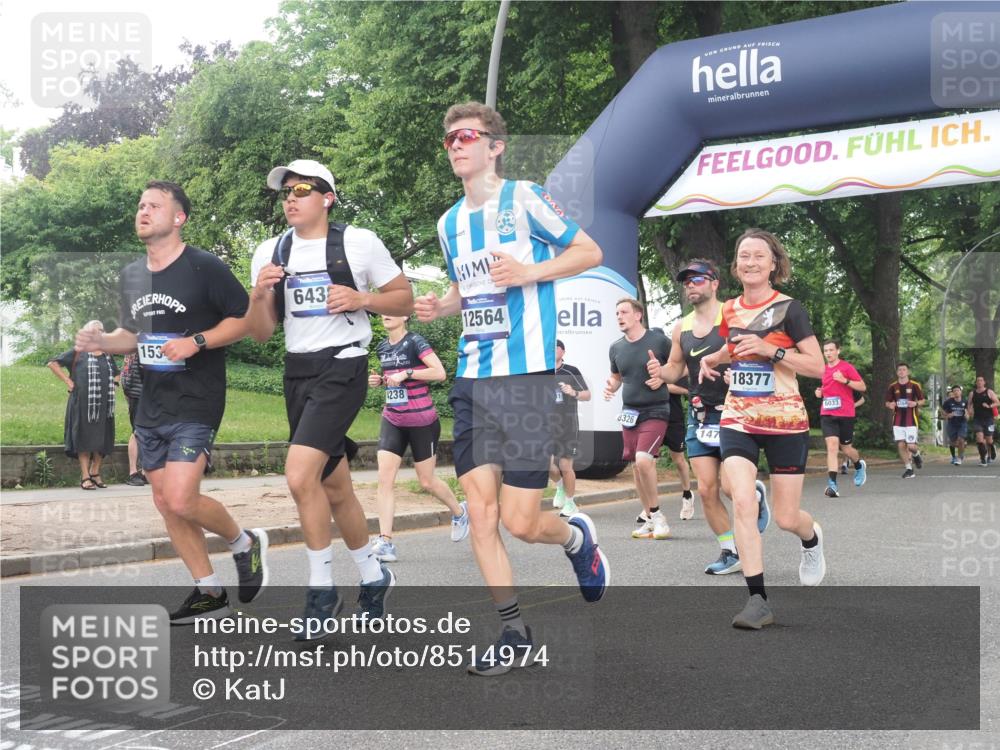 29.06.2025 - hella hamburg halbmarathon KatJ http://msf.ph/oto/8514974 29.06.2025 10:46:31 Zwischen KM18-KM19 4238, 6033, 6438, 6470, 8326 meine-sportfotos.de